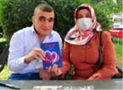 '7 yıl yaşar' denilen Serhat, 20 yaşında 3'üncü kitabını yazdı '7 yıl yaşar' denilen Serhat, 20 yaşında 3'üncü kitabını yazdı