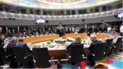 AB Liderler Zirvesi'ne koronavirüs engeli! Kritik toplantı 1 Ekim'e ertelendi AB Liderler Zirvesi'ne koronavirüs engeli! Kritik toplantı 1 Ekim'e ertelendi