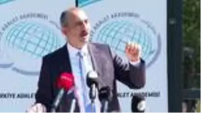 Son dakika haberi... Adalet Bakanı Gül: 'Milletimiz sizden adil kararı makul sürede vermenizi beklemektedir' Son dakika haberi... Adalet Bakanı Gül: 'Milletimiz sizden adil kararı makul sürede vermenizi beklemektedir'