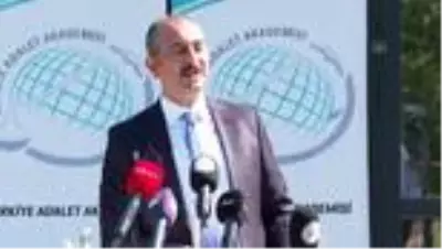 Son dakika haber... Adalet Bakanı Gül: 'Toplum yargıçlığına soyunanların işgüzarlığı adalete hizmet etmiyor' Son dakika haber... Adalet Bakanı Gül: 'Toplum yargıçlığına soyunanların işgüzarlığı adalete hizmet etmiyor'