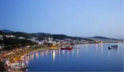 Aliağa Türkiye ekonomisine değer katmaya devam ediyor Aliağa Türkiye ekonomisine değer katmaya devam ediyor