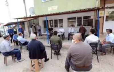 Amasya Valisi Masatlı, köylerde vatandaşların sorunlarını dinledi Amasya Valisi Masatlı, köylerde vatandaşların sorunlarını dinledi