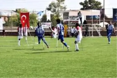 Son dakika haberleri... Türkiye Ampute Futbol Turnuvası Ahlat'ta başladı Son dakika haberleri... Türkiye Ampute Futbol Turnuvası Ahlat'ta başladı