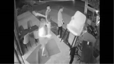 Eksik ödenen hesabını isteyen gurbetçi işletmeci darbedildi Eksik ödenen hesabını isteyen gurbetçi işletmeci darbedildi