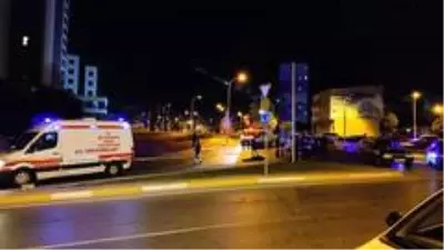 Son dakika haber... Bağcılar'da otomobile silahlı saldırı: 1 ölü 1 yaralı Son dakika haber... Bağcılar'da otomobile silahlı saldırı: 1 ölü 1 yaralı