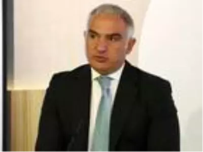 Bakan Ersoy: Türk diasporasını asimilasyondan korumak bütüncül bir strateji ile mümkündür Bakan Ersoy: Türk diasporasını asimilasyondan korumak bütüncül bir strateji ile mümkündür