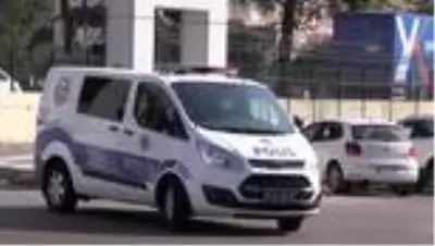 Bariyerlere çarpan motosikletteki polis şehit oldu Bariyerlere çarpan motosikletteki polis şehit oldu