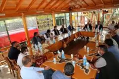 Başkan Cengiz mahalle muhtarları ile buluştu