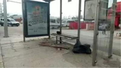 Maske takmasında sonunda bu da oldu! Şoför ile yolcu birbirine girdi, kan aktı Maske takmasında sonunda bu da oldu! Şoför ile yolcu birbirine girdi, kan aktı