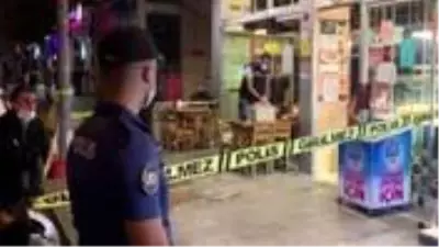 Börekçide husumetliler arasında silahlı çatışma çıktı: 3 kişi yaralandı Börekçide husumetliler arasında silahlı çatışma çıktı: 3 kişi yaralandı