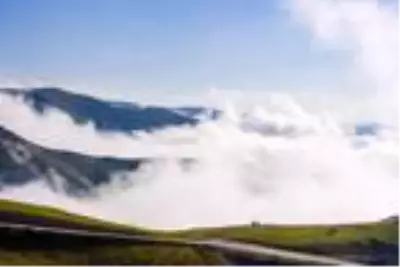 Bulutların üzerindeki yayla, ziyaretçilerini cezbediyor Bulutların üzerindeki yayla, ziyaretçilerini cezbediyor