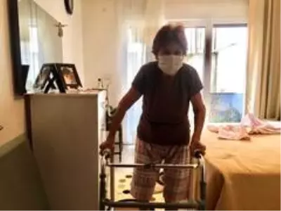 Çekicinin kaldırdığı araçtan düştü, yatağa bağımlı kaldı Çekicinin kaldırdığı araçtan düştü, yatağa bağımlı kaldı