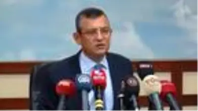CHP'Lİ ÖZEL'DEN İTTİFAK SORUSUNA YANIT CHP'Lİ ÖZEL'DEN İTTİFAK SORUSUNA YANIT
