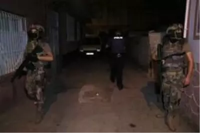 Son Dakika | DEAŞ'ın uyuyan hücresine operasyon Son Dakika | DEAŞ'ın uyuyan hücresine operasyon