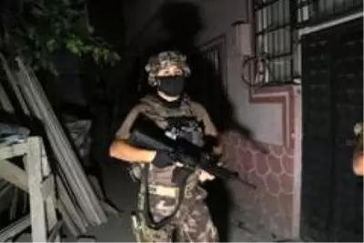 Son Dakika | DEAŞ'ın uyuyan hücresine operasyon Son Dakika | DEAŞ'ın uyuyan hücresine operasyon