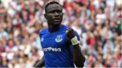 G.Saray'ın da ilgilendiği eski Aksiharsporlu Oumar Niasse: Trabzonspor'a gelirim G.Saray'ın da ilgilendiği eski Aksiharsporlu Oumar Niasse: Trabzonspor'a gelirim