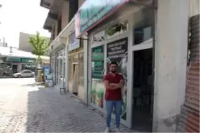 Hayvan sevgisi sayesinde veteriner hekim oldu Hayvan sevgisi sayesinde veteriner hekim oldu