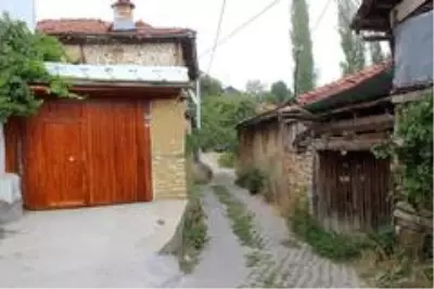 Son dakika haberleri! Hırsız ve definecilerden bıktı, köyü güvenlik kameralarıyla donattı Son dakika haberleri! Hırsız ve definecilerden bıktı, köyü güvenlik kameralarıyla donattı