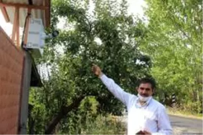 Son dakika haberleri! Hırsız ve definecilerden bıktı, köyü güvenlik kameralarıyla donattı Son dakika haberleri! Hırsız ve definecilerden bıktı, köyü güvenlik kameralarıyla donattı