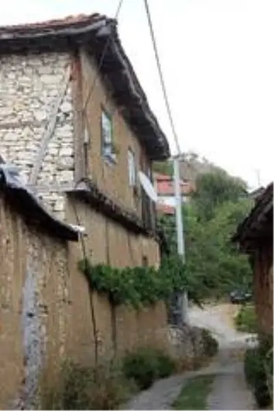 Son dakika haberleri! Hırsız ve definecilerden bıktı, köyü güvenlik kameralarıyla donattı Son dakika haberleri! Hırsız ve definecilerden bıktı, köyü güvenlik kameralarıyla donattı