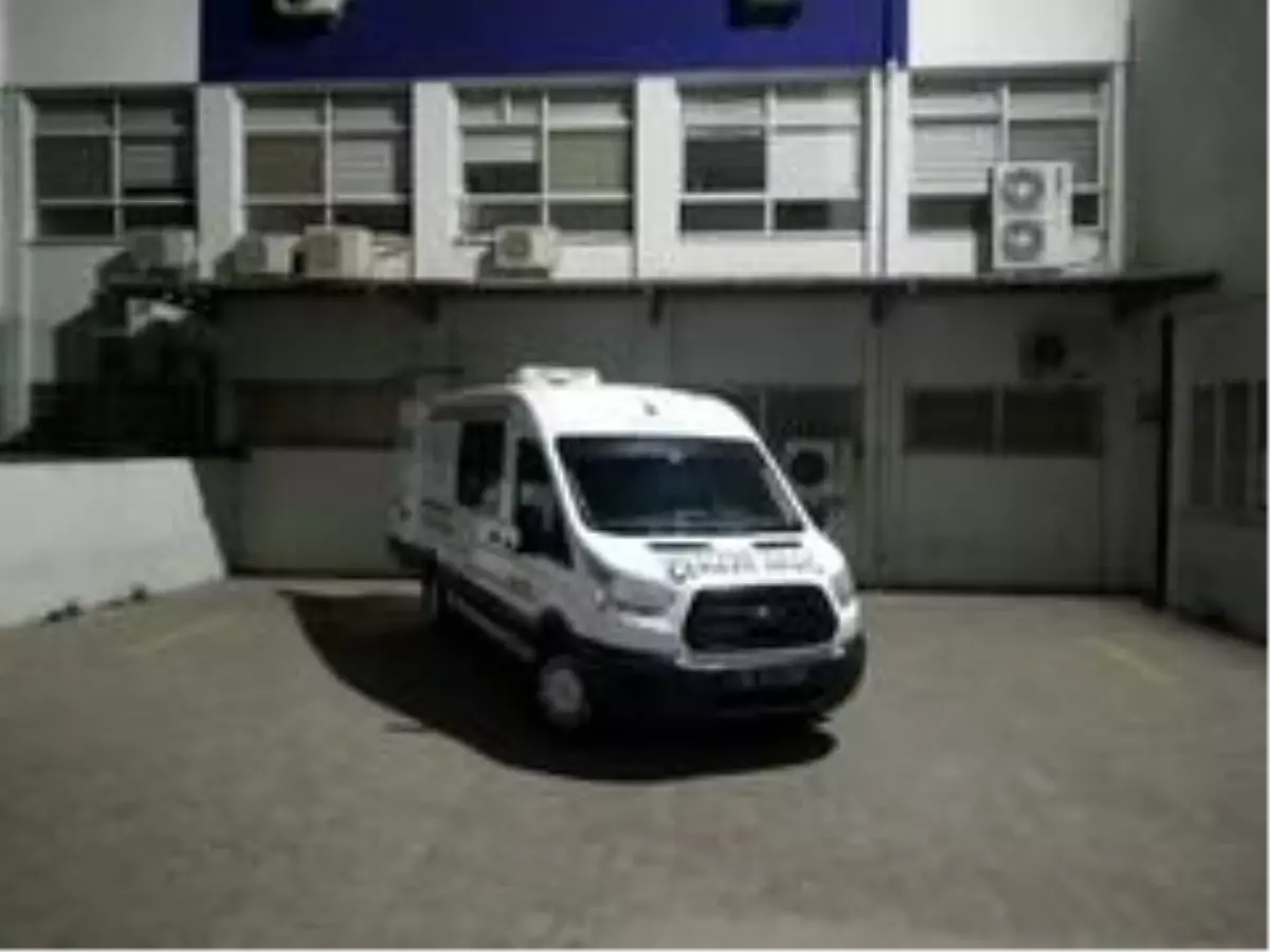 İzmir'de balkondan düşen 5 yaşındaki çocuk hastane odasındaki yaşam savaşını kaybetti