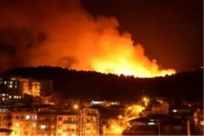 İzmir'deki otluk yangını ile ilgili bir gözaltı İzmir'deki otluk yangını ile ilgili bir gözaltı