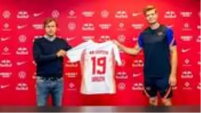 Leipzig ile sözleşme imzalayan Sörloth: Oynamayı dört gözle bekliyorum Leipzig ile sözleşme imzalayan Sörloth: Oynamayı dört gözle bekliyorum