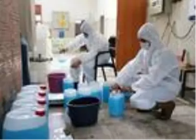 Lise öğrencileri 257 ton dezenfektan üretti Lise öğrencileri 257 ton dezenfektan üretti