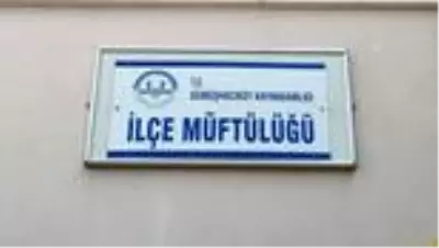 Müftülükten mevsimlik tarım işçilerine Kur'an ve kitap hediyesi Müftülükten mevsimlik tarım işçilerine Kur'an ve kitap hediyesi