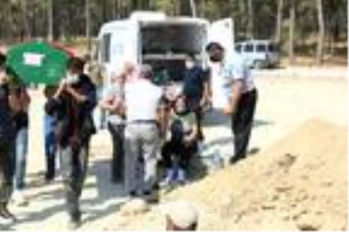 Ölü bulunan Duygu'nun annesi: Katili yakalanana kadar dimdik ayaktayım