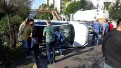 Sahil yolunda kaza: 1 yaralı Sahil yolunda kaza: 1 yaralı
