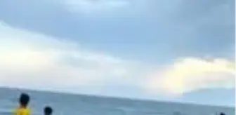 Cankurtaran: Sahte cankurtaranlardan denizdekilere sosyal medya için 'köpek balığı' şakası Cankurtaran: Sahte cankurtaranlardan denizdekilere sosyal medya için 'köpek balığı' şakası