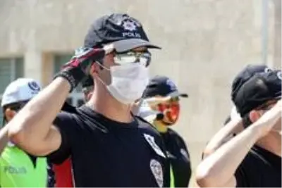 Son dakika haberleri! Trafik kazasında şehit düşen polis gözyaşları arasında uğurlandı Son dakika haberleri! Trafik kazasında şehit düşen polis gözyaşları arasında uğurlandı