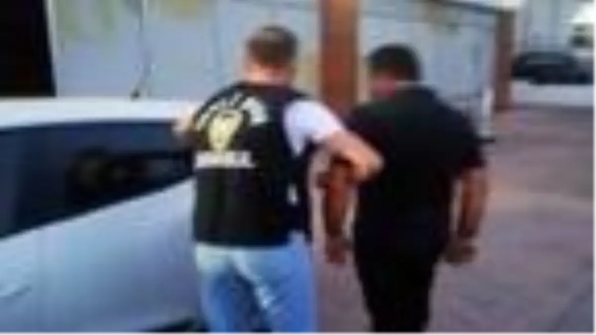 Vergi kaçıran şüphelilere 12 ilde eş zamanlı düzenlenen operasyon kamerada