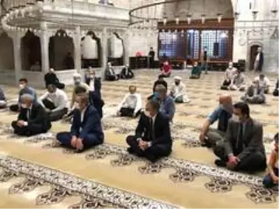 Son dakika... Yavuz Sultan Selim Vefatının 500. yılında hatimler ve dualarla anıldı Son dakika... Yavuz Sultan Selim Vefatının 500. yılında hatimler ve dualarla anıldı