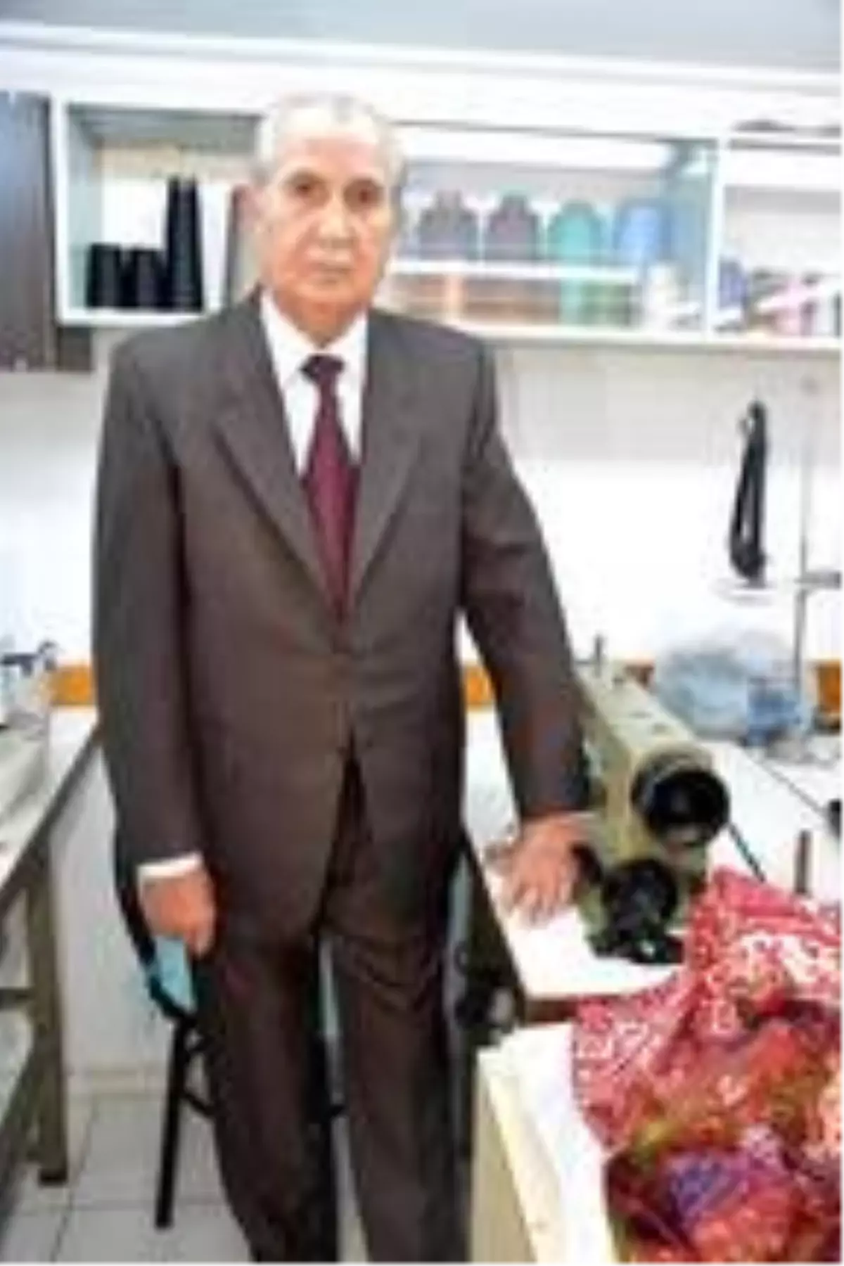 Zeki Müren'in terzisine 'Yılın Ahisi' ödülü