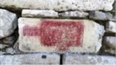 1800 yıllık yazıtın Türkiye'ye getirilmesi ısrarlı çabanın ürünü 1800 yıllık yazıtın Türkiye'ye getirilmesi ısrarlı çabanın ürünü