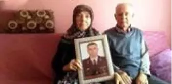 Ahmet Kurt: 2012 yılında şehit edilen Binbaşı Ercan Kurt'un katili olan terörist öldürüldü Ahmet Kurt: 2012 yılında şehit edilen Binbaşı Ercan Kurt'un katili olan terörist öldürüldü