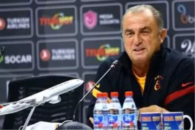 Abdurrahim Albayrak'ın 'Beyaz sayfa açalım' sözlerine Terim'den tepki: Aynı fikirde değilim, buna mecbur da değilim Abdurrahim Albayrak'ın 'Beyaz sayfa açalım' sözlerine Terim'den tepki: Aynı fikirde değilim, buna mecbur da değilim