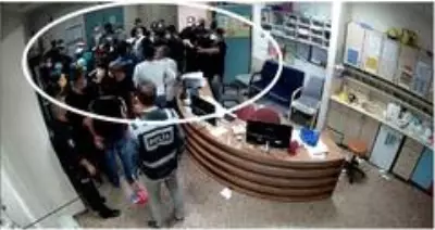 Ankara'daki sağlık çalışanlarına saldırı girişiminin fotoğraf kareleri ortaya çıktı Ankara'daki sağlık çalışanlarına saldırı girişiminin fotoğraf kareleri ortaya çıktı