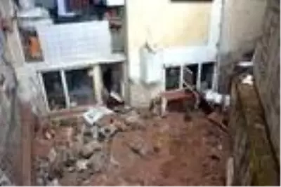 Anne ve çocuklarının ölümünde 'kusurlu' bulunan 2 kişiye 15 yıl hapis istemi Anne ve çocuklarının ölümünde 'kusurlu' bulunan 2 kişiye 15 yıl hapis istemi