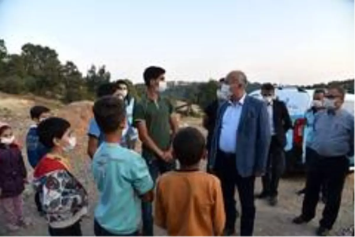 Bakan Pakdemirli'nin kutladığı çocuklar ödüllendirildi