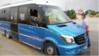 Son dakika 3. sayfa: Başkent'te fazla yolcu alan minibüse ceza Son dakika 3. sayfa: Başkent'te fazla yolcu alan minibüse ceza