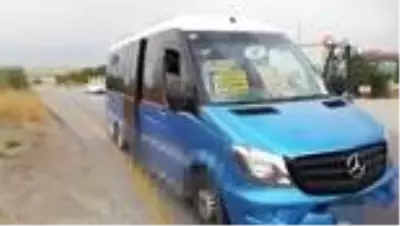 Son dakika 3. sayfa: Başkent'te fazla yolcu alan minibüse ceza Son dakika 3. sayfa: Başkent'te fazla yolcu alan minibüse ceza