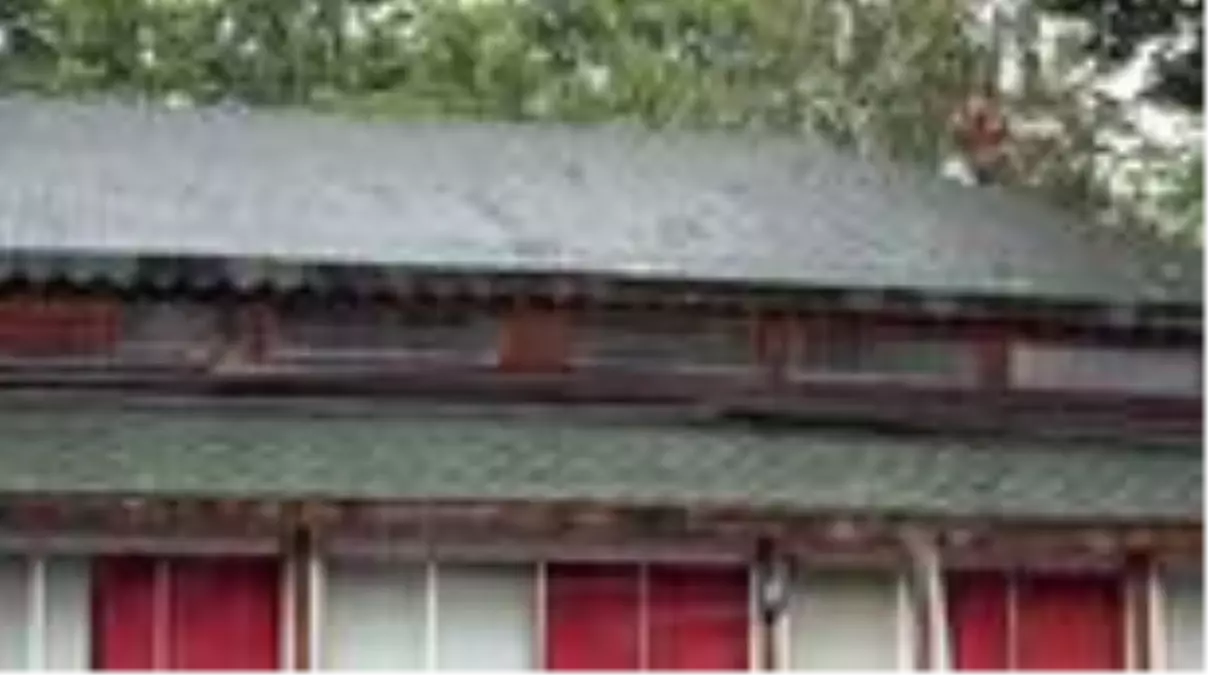 Caddeler ve sokaklar beyaza büründü...Dolu yağışına yakalanan vatandaşlar zor anlar yaşadı