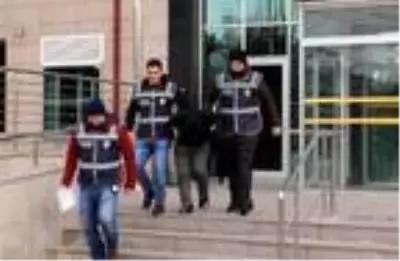 Çarşaflı soygun girişimine 7,5 yıl hapis Çarşaflı soygun girişimine 7,5 yıl hapis
