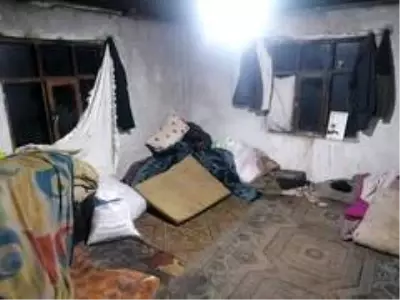 Denizli Ülkü Ocaklarının girişimiyle yaşlı adamın evi tekrar yapılacak Denizli Ülkü Ocaklarının girişimiyle yaşlı adamın evi tekrar yapılacak
