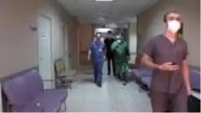 DOKTORLAR KOVİD-19'LA SAVAŞI ANLATIYOR - 'Kimse,'Virüs bana gelmez', 'Ben gencim' demesin' DOKTORLAR KOVİD-19'LA SAVAŞI ANLATIYOR - 'Kimse,'Virüs bana gelmez', 'Ben gencim' demesin'