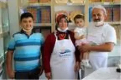 Evlilik yüzüklerini satıp sermaye yaptıkları işyerinde şimdi 11 kişi çalışıyor Evlilik yüzüklerini satıp sermaye yaptıkları işyerinde şimdi 11 kişi çalışıyor