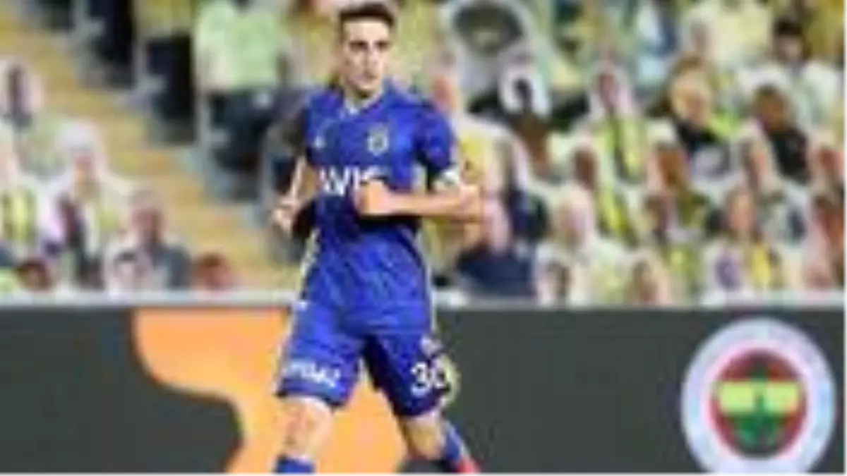 Fenerbahçe'nin yeni sözleşme teklifini reddeden Ömer Faruk Beyaz krize yol açtı